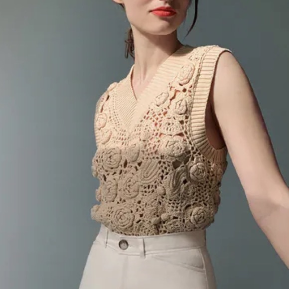 Zara beige crochet knit vest
